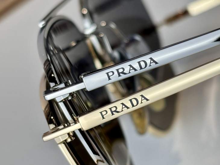 Picture of Prada Sunglasses _SKUfw77894172fw